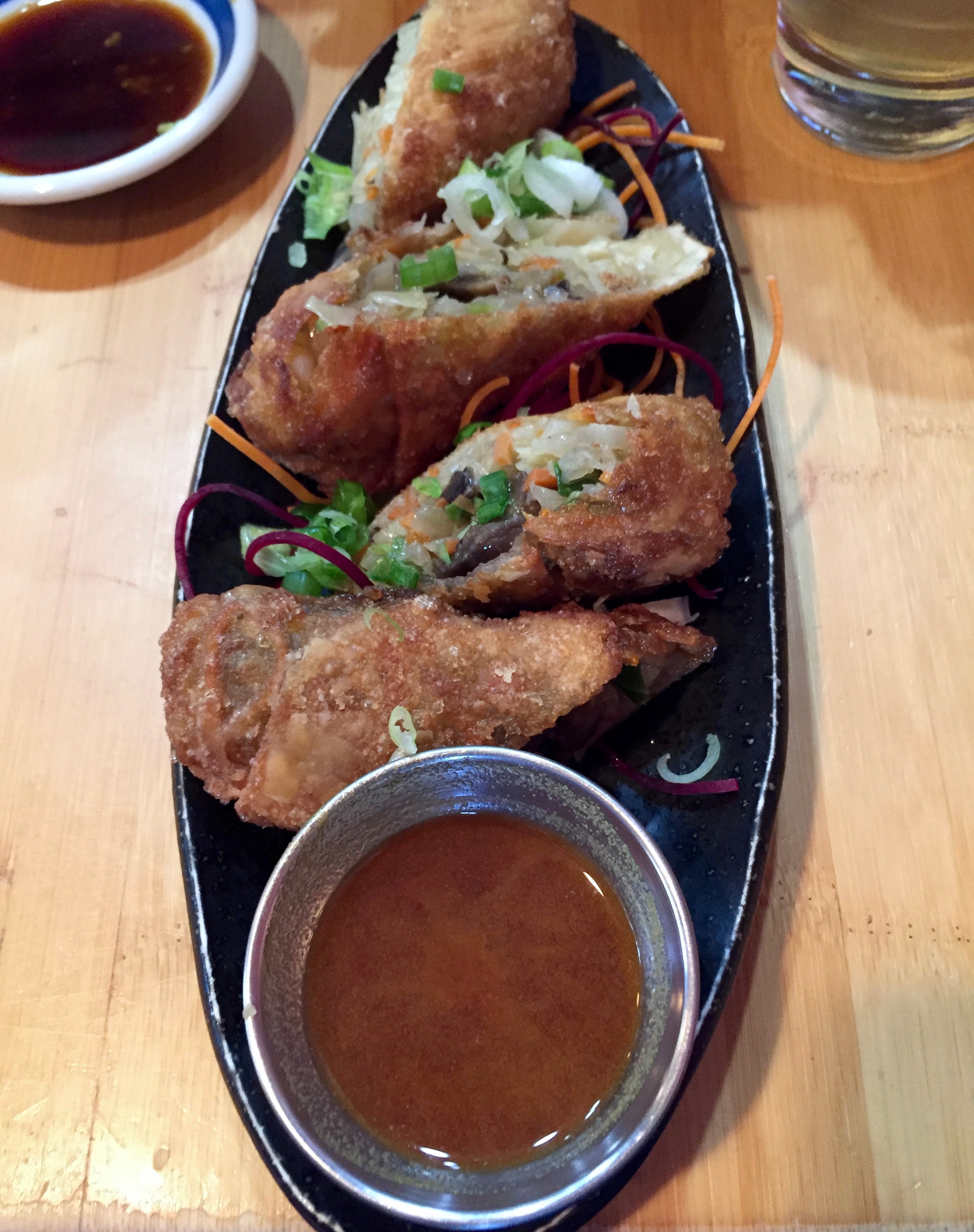 Fuji Ya: Veggie Eggrolls